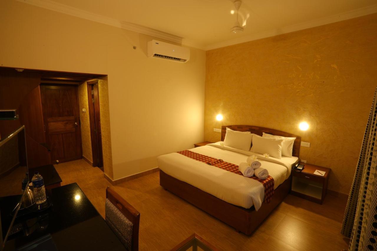 Quality Airport Hotels Nedumbassery Dış mekan fotoğraf