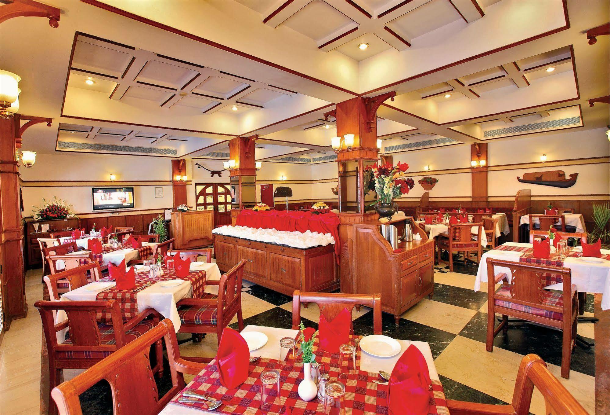 Quality Airport Hotels Nedumbassery Dış mekan fotoğraf