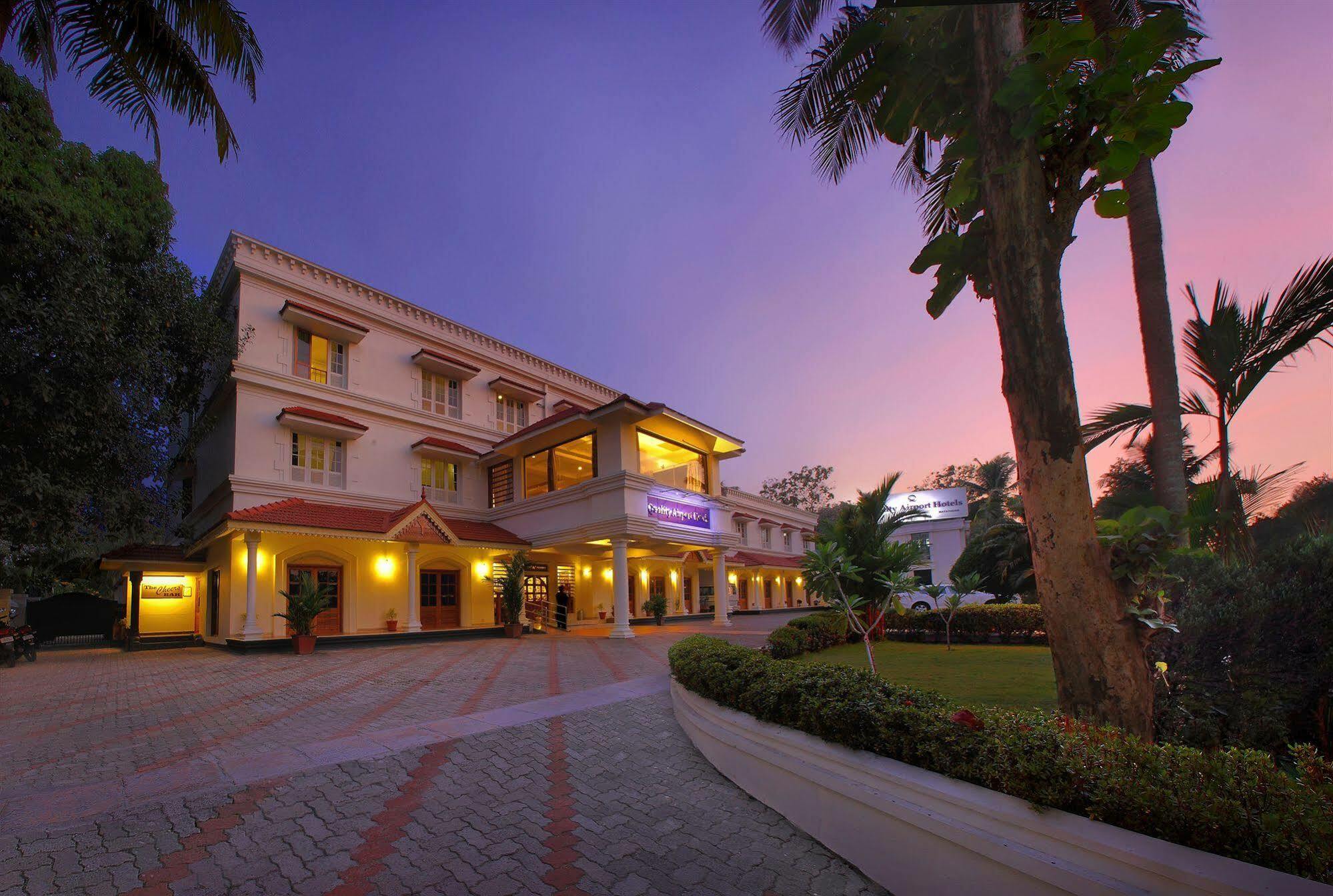 Quality Airport Hotels Nedumbassery Dış mekan fotoğraf