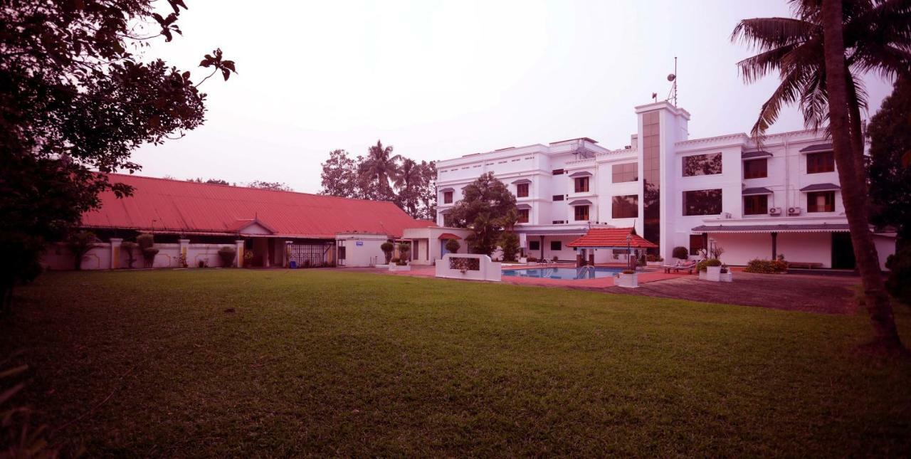 Quality Airport Hotels Nedumbassery Dış mekan fotoğraf